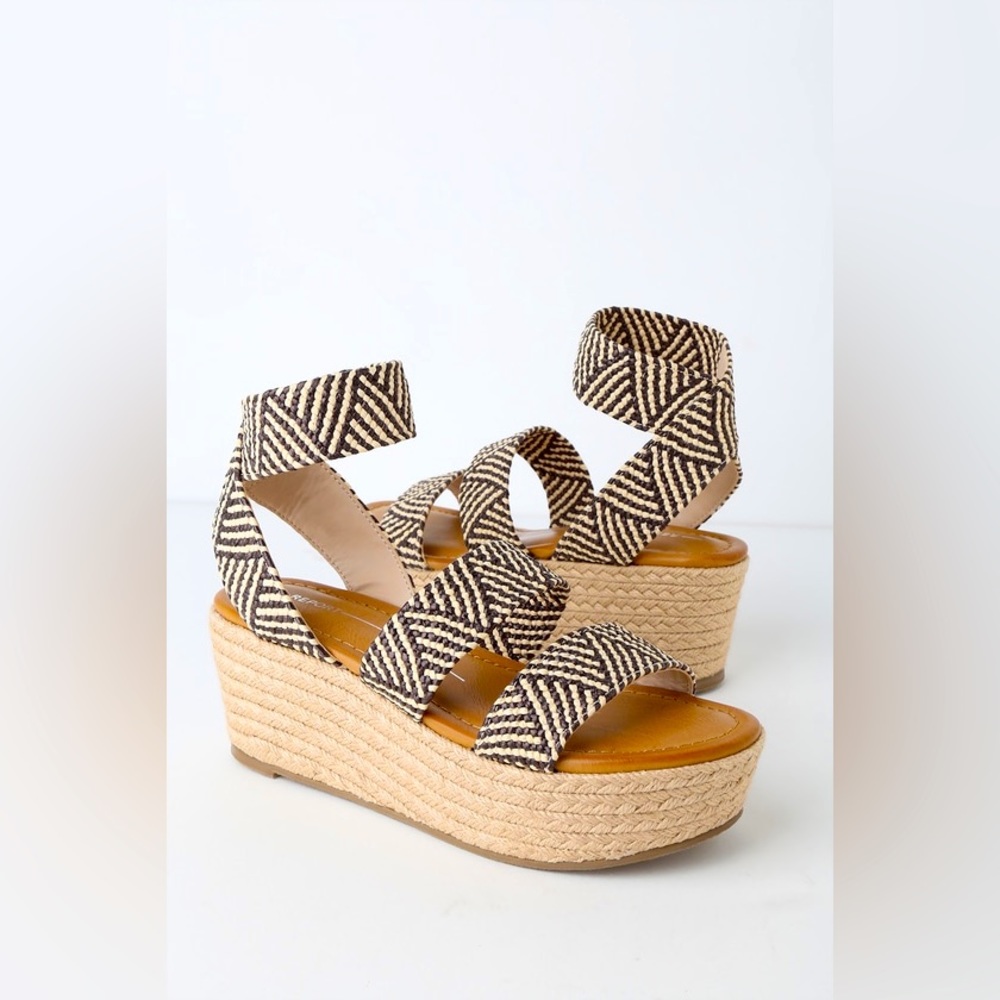 Marilyn Black and White Woven Platform Sandals